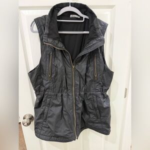 Athleta Alpine Air Charcoal Sleeveless Vest